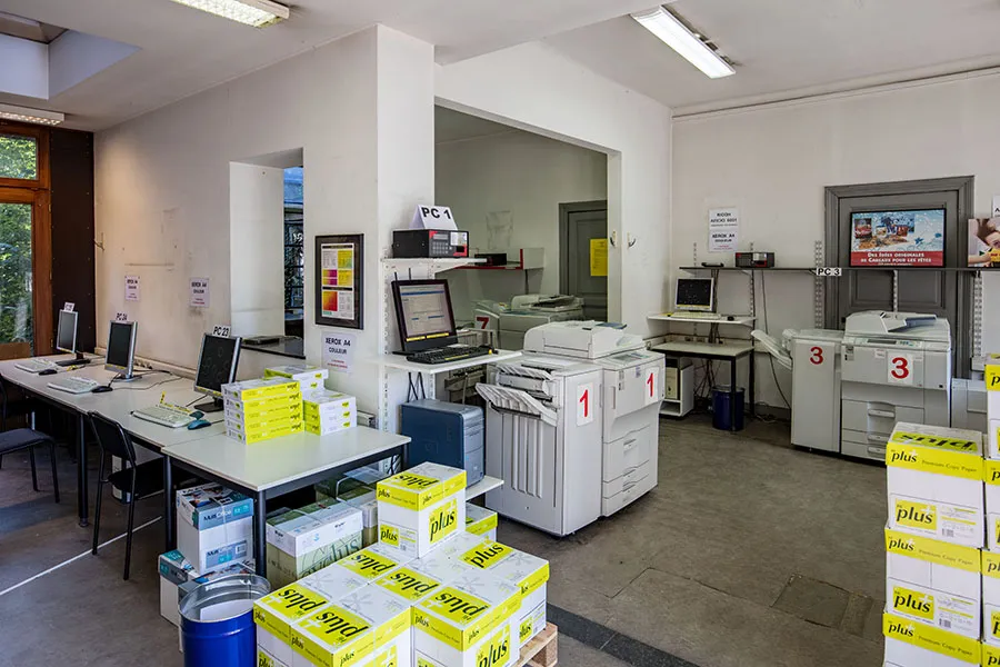 Postes de travail et imprimantes